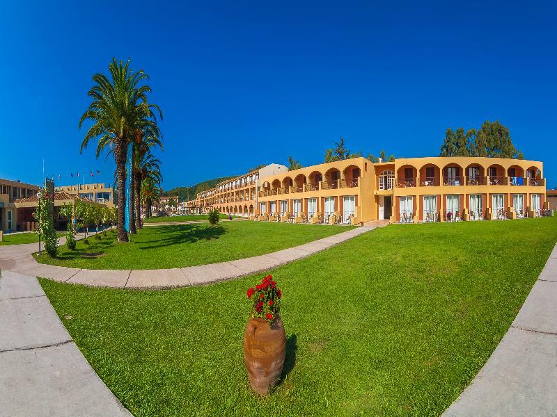 Messonghi Beach Holiday Resort Moraitika Dış mekan fotoğraf