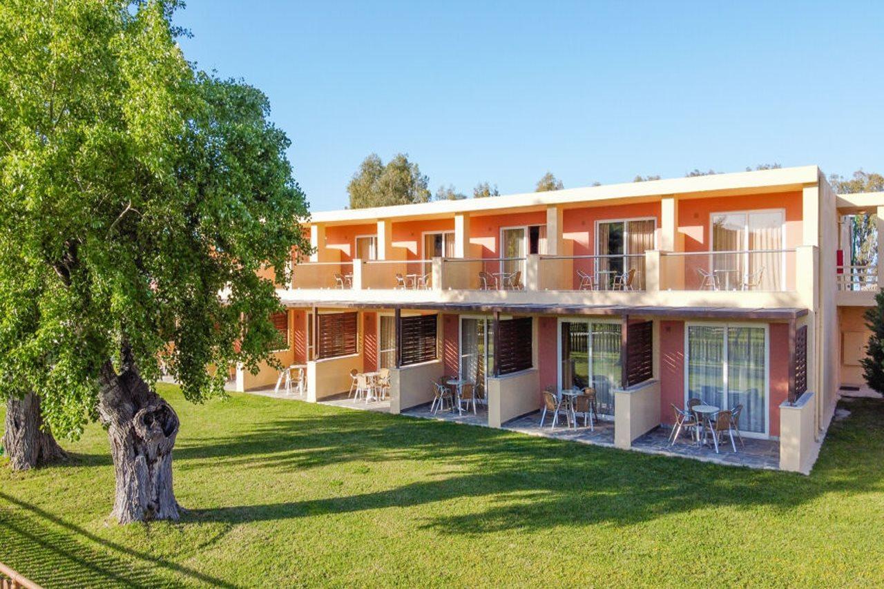 Messonghi Beach Holiday Resort Moraitika Dış mekan fotoğraf