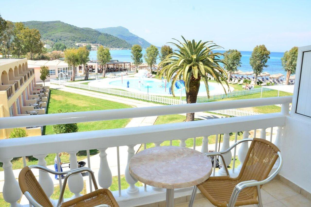 Messonghi Beach Holiday Resort Moraitika Dış mekan fotoğraf