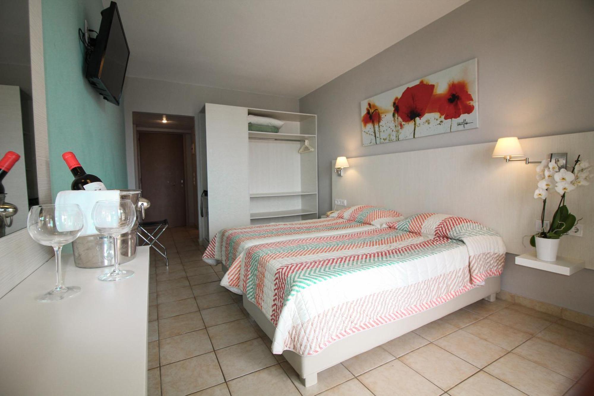 Messonghi Beach Holiday Resort Moraitika Dış mekan fotoğraf