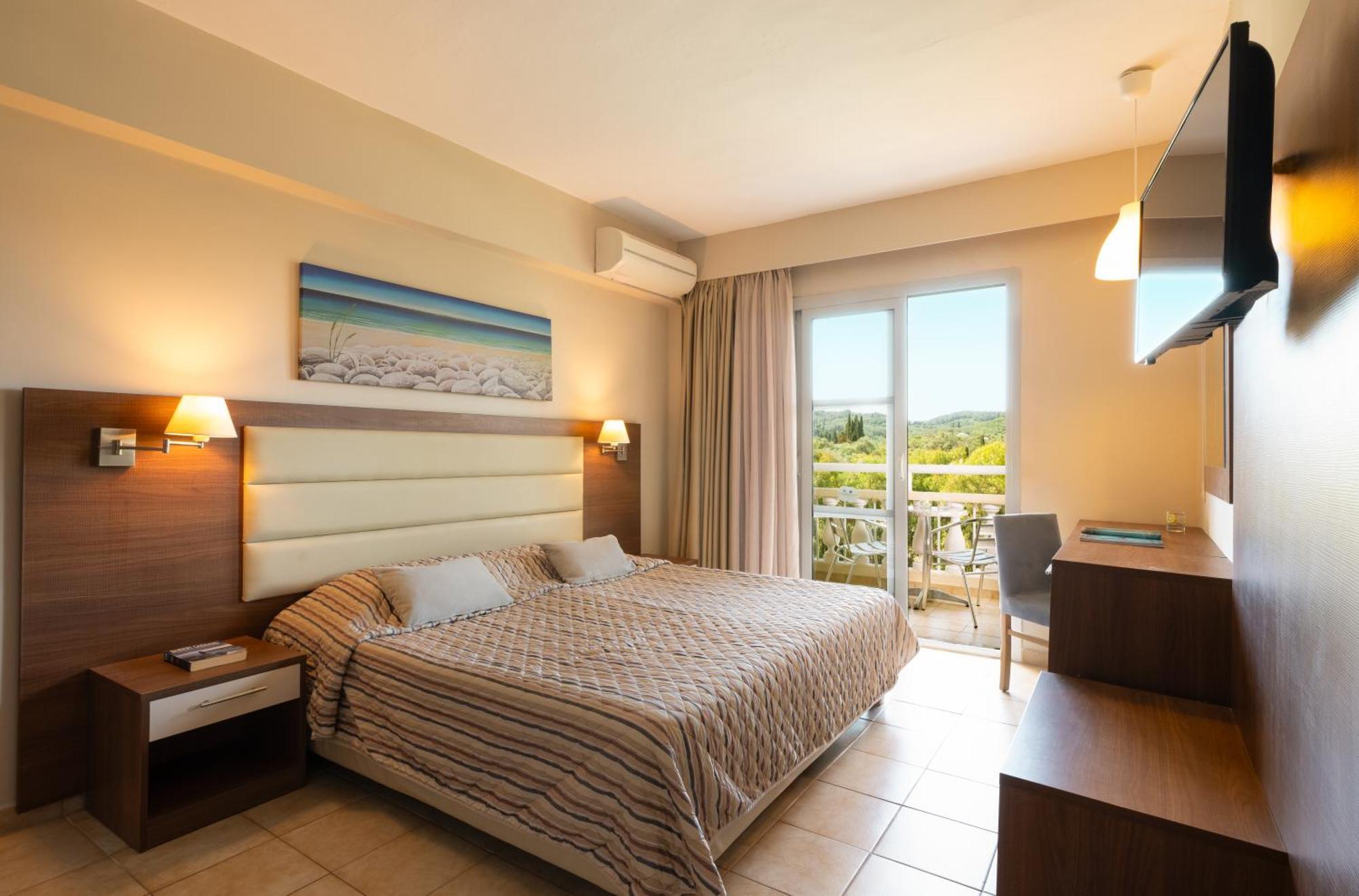Messonghi Beach Holiday Resort Moraitika Dış mekan fotoğraf