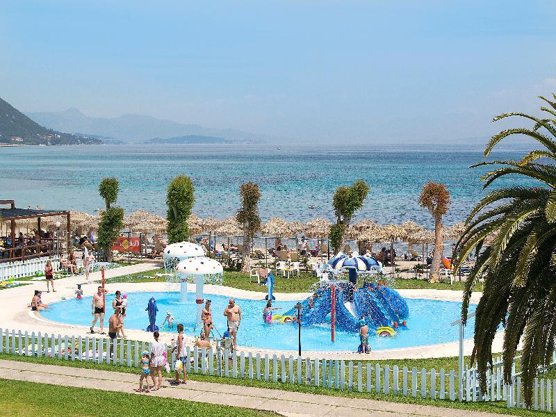 Messonghi Beach Holiday Resort Moraitika Dış mekan fotoğraf