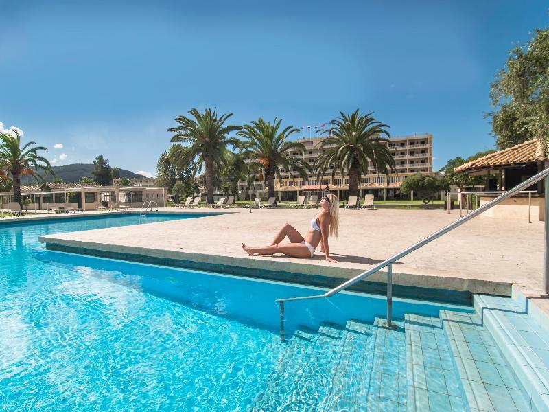 Messonghi Beach Holiday Resort Moraitika Dış mekan fotoğraf